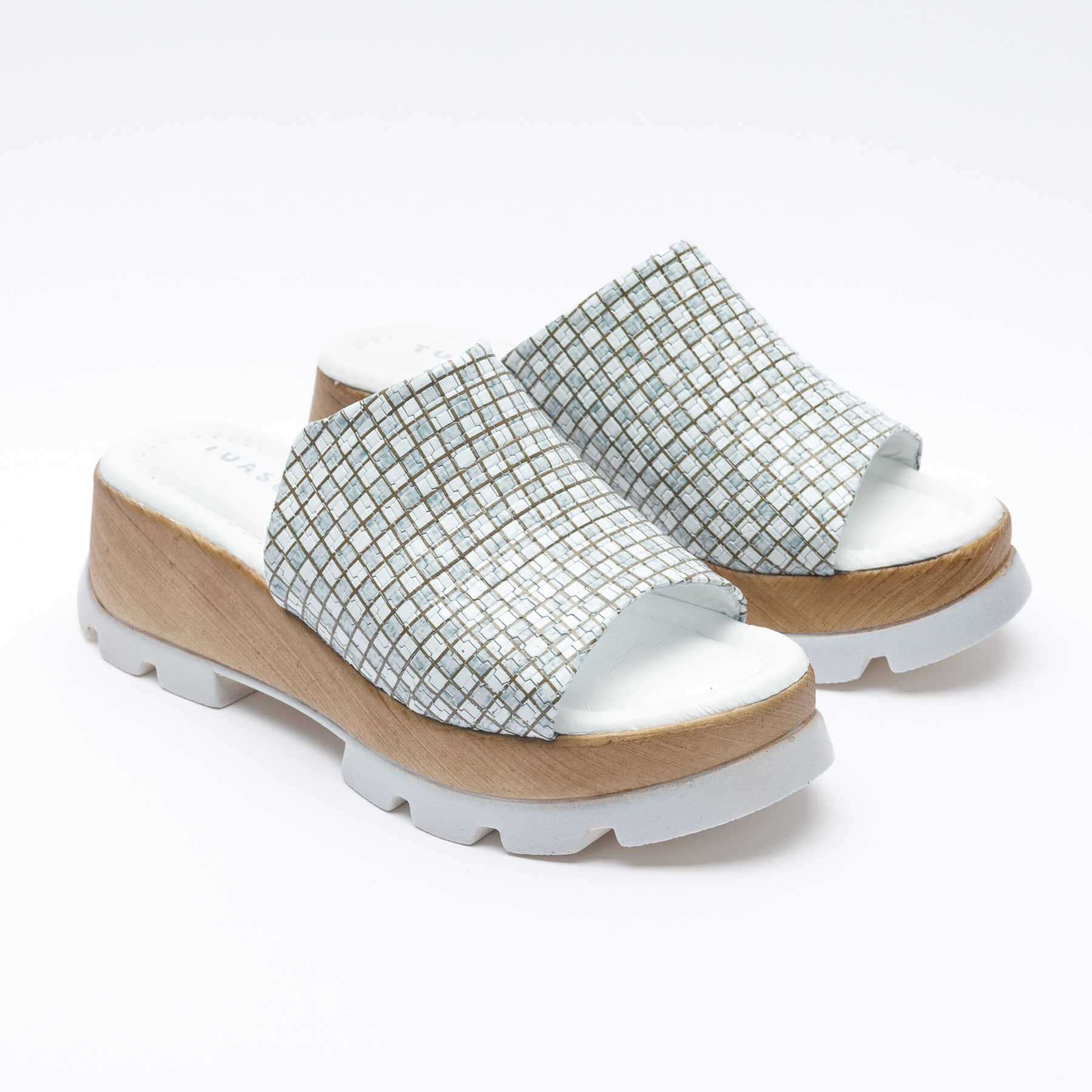 Zuecos de vestir blancos para mujer de piel con plataforma